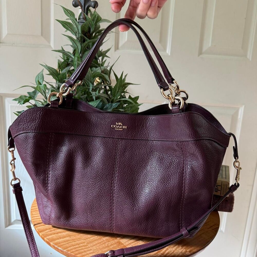 COACH Lexy Small Shoulder Bag burgundy Pebbled Leather Gold Hardware F28992
